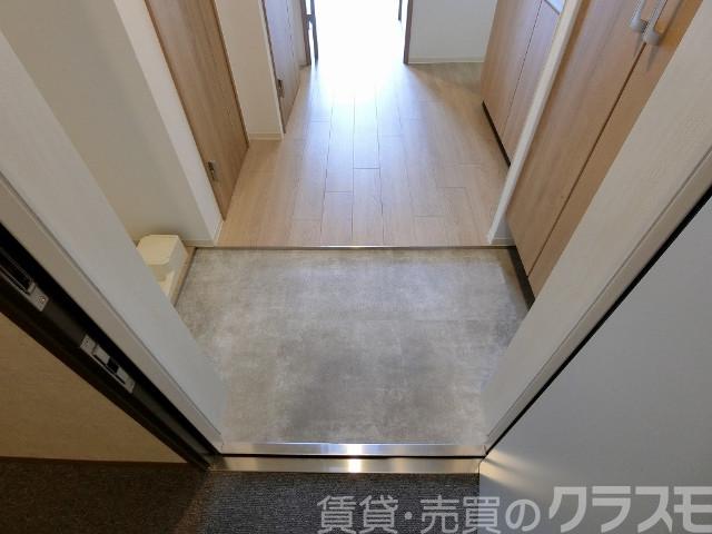 17/30 玄関