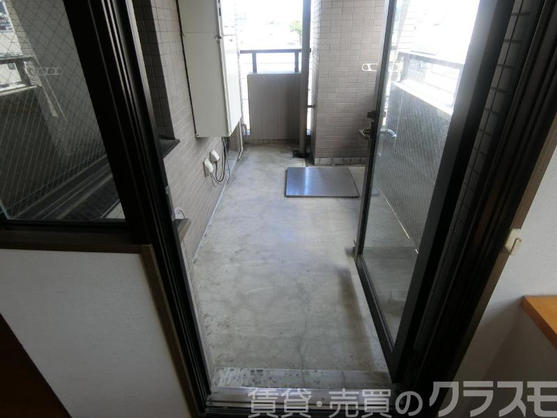 23/30 バルコニー