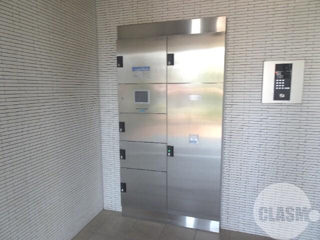 22/30 エントランス