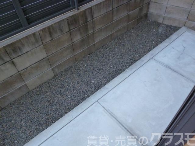 23/30 バルコニー