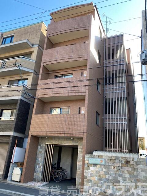 20/27 エントランス