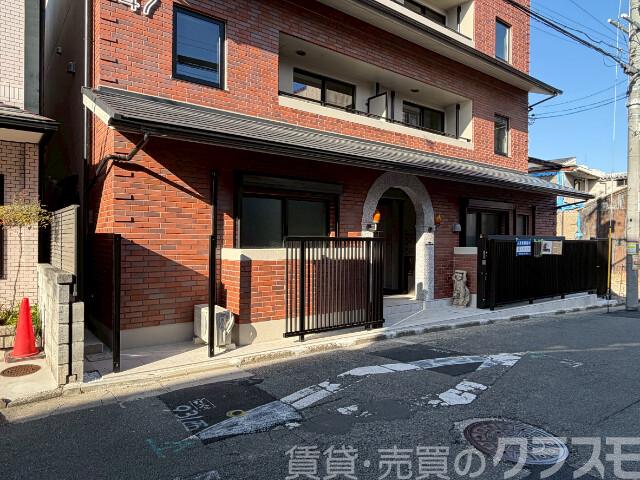 29/30 エントランス