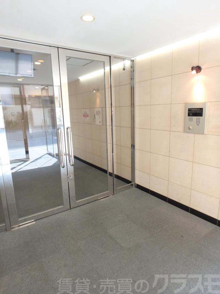 19/25 エントランス