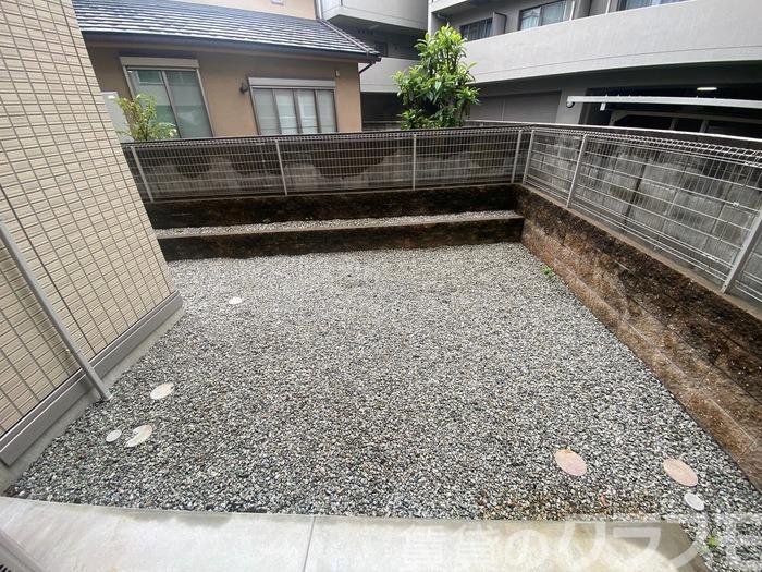 18/26 バルコニー