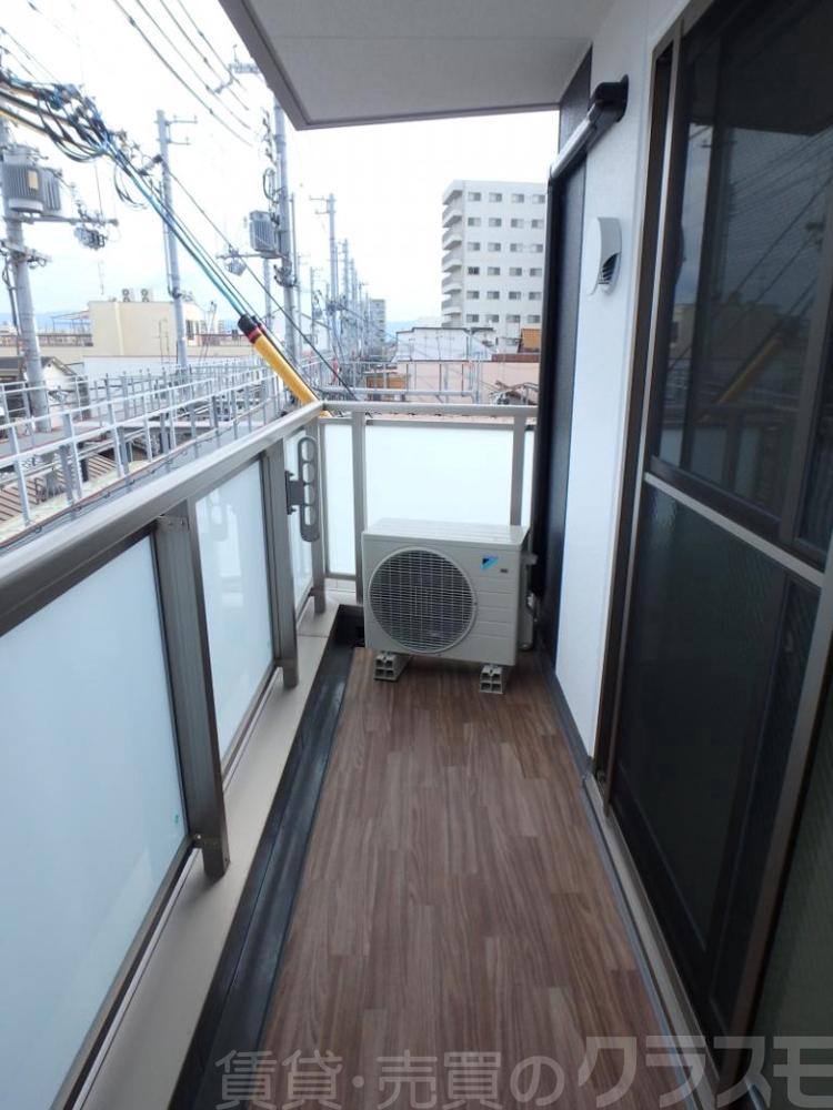 23/30 バルコニー