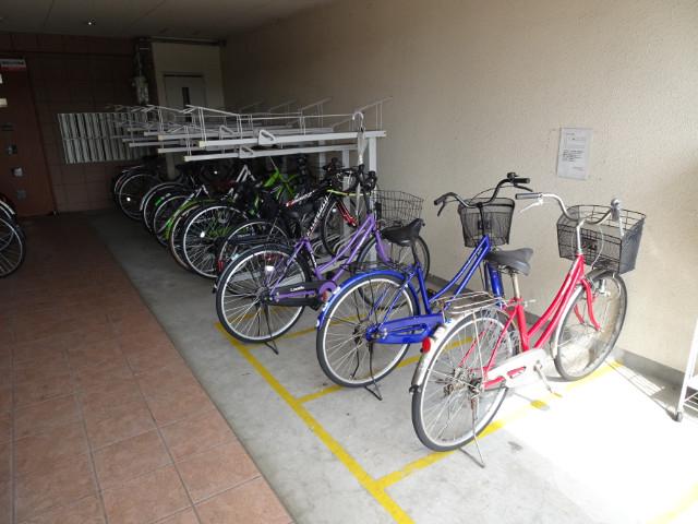 20/30 エントランス