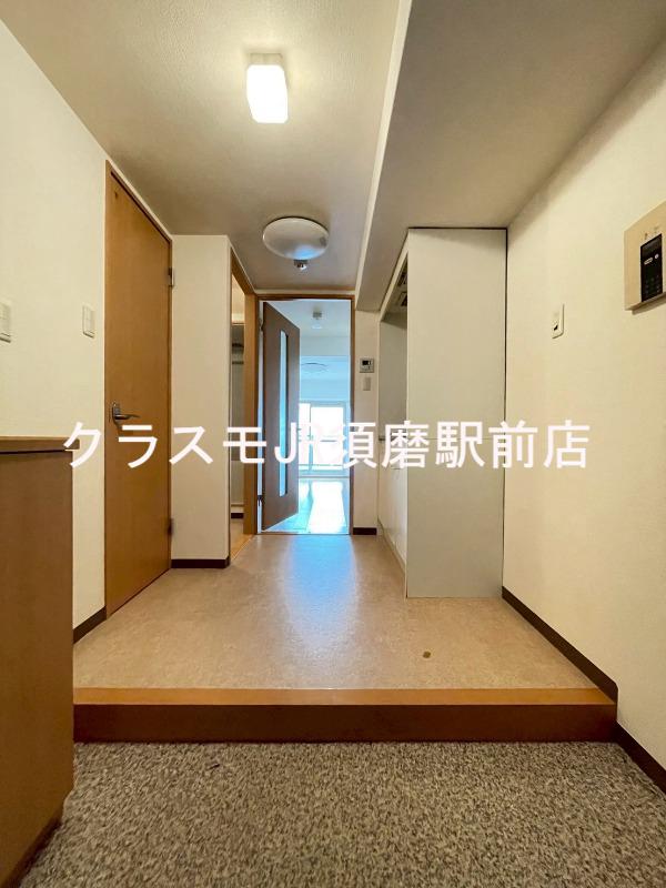 16/30 玄関