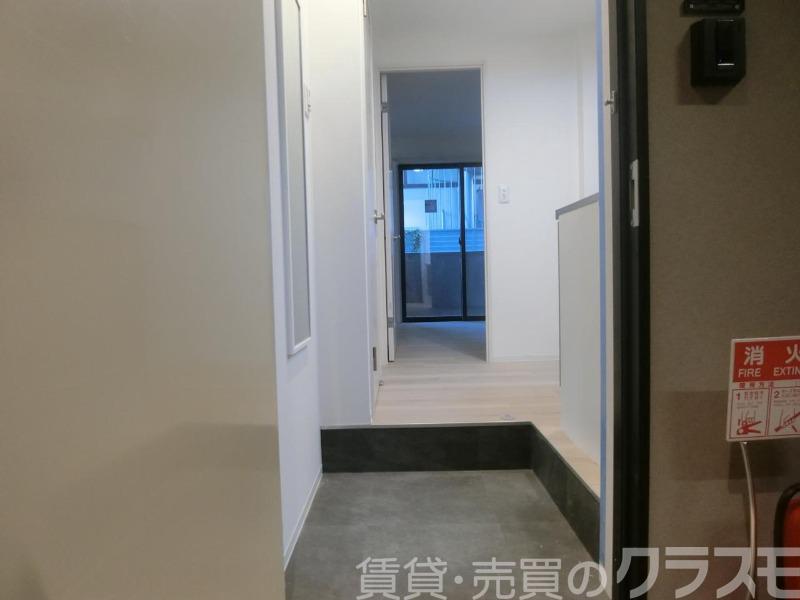 16/30 玄関