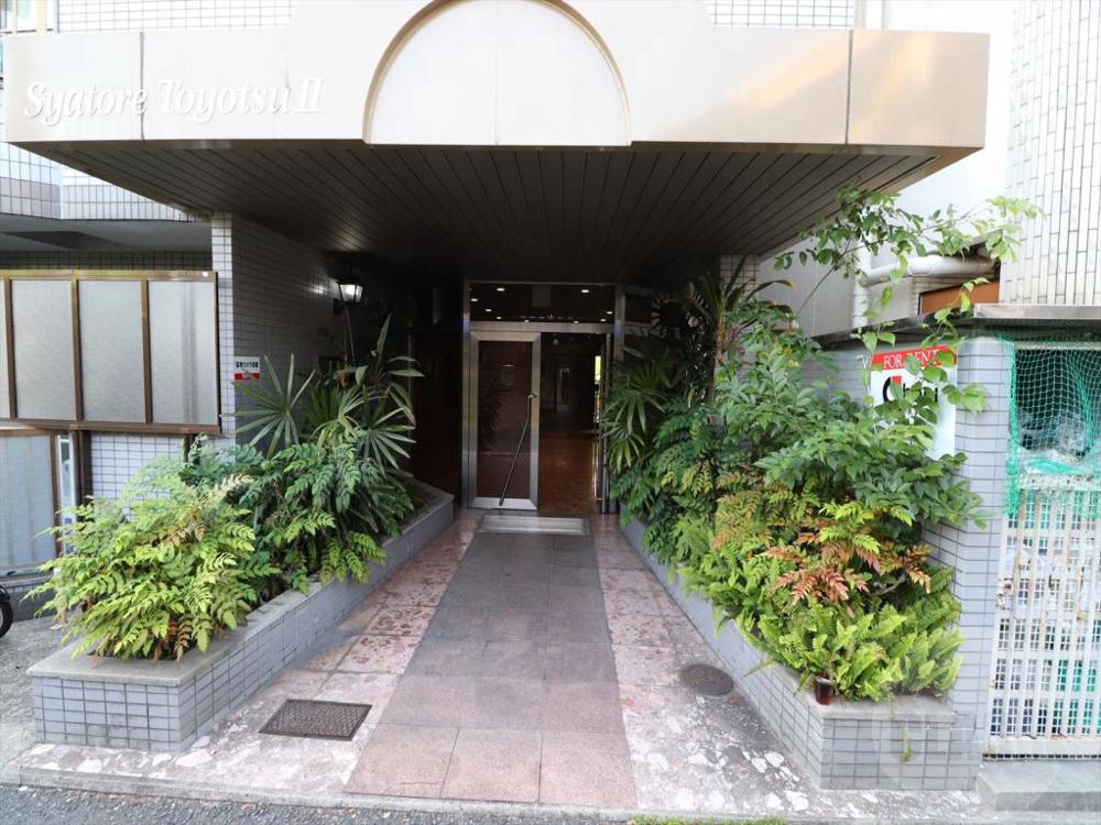 22/30 エントランス