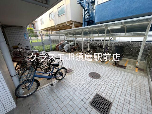 20/30 エントランス