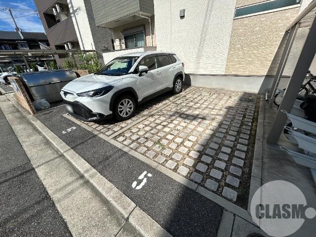 15/27 駐車場