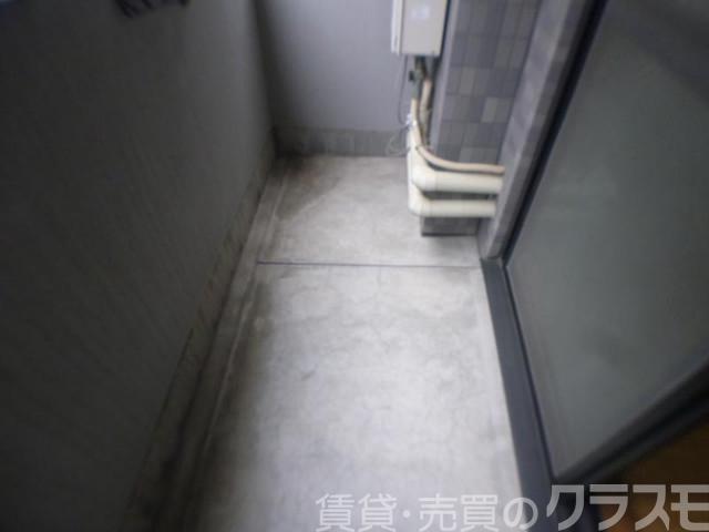 23/30 バルコニー