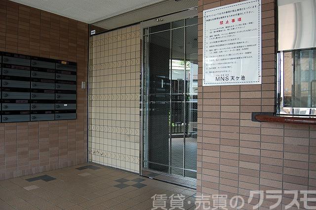 29/30 エントランス