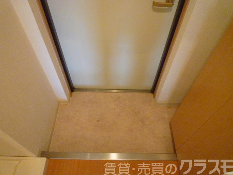 13/30 玄関
