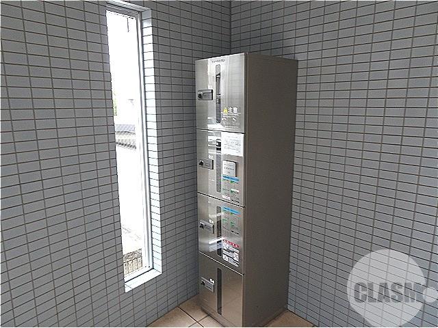 21/30 エントランス