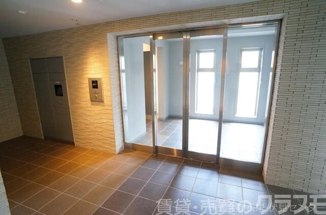 21/29 エントランス