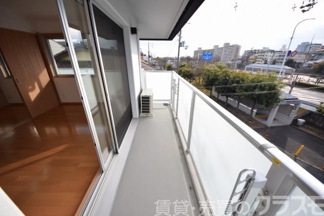 25/30 バルコニー