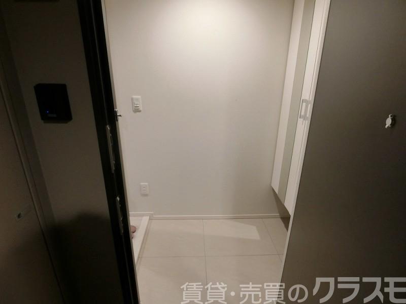 17/30 玄関