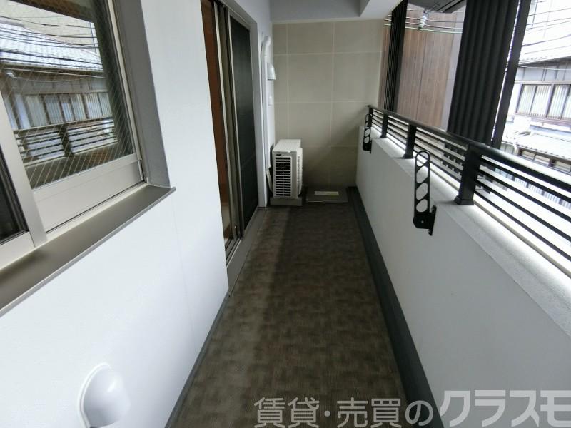 25/30 バルコニー