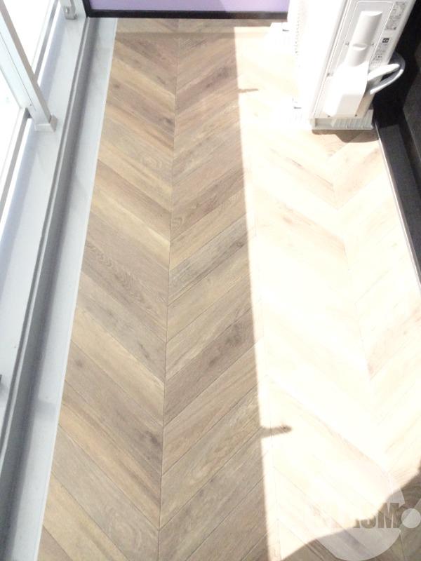 14/28 バルコニー