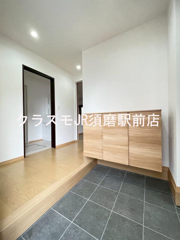 19/30 玄関