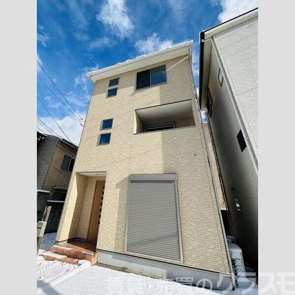 15/28 エントランス