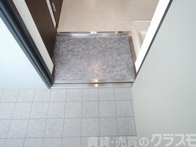 17/30 玄関