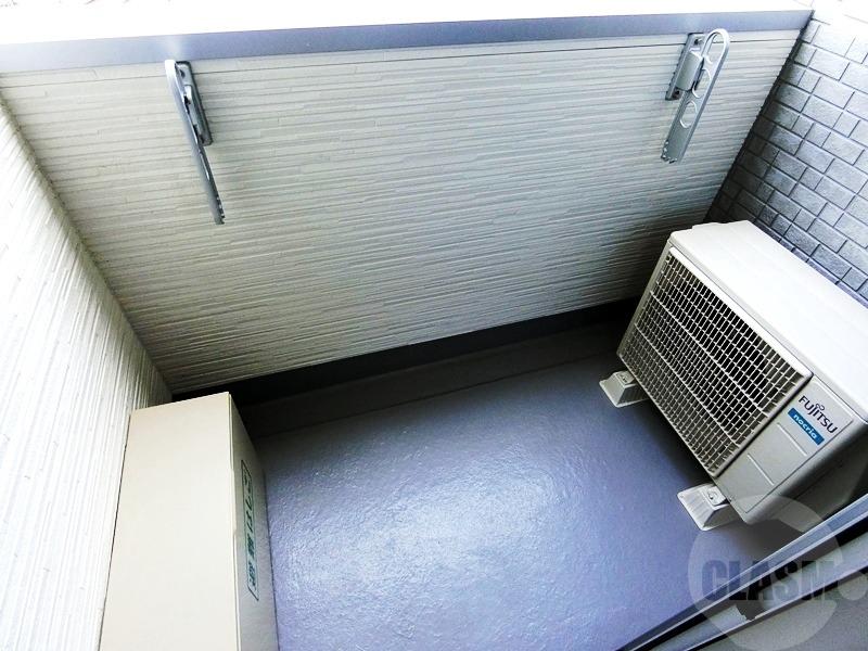 13/19 バルコニー