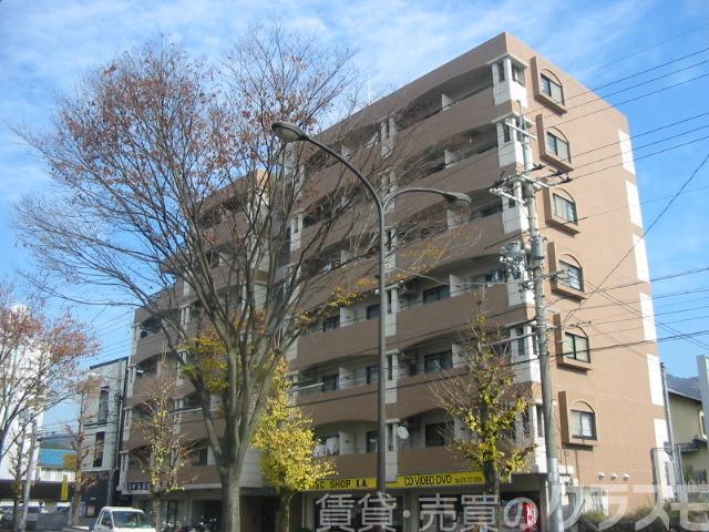 29/30 エントランス