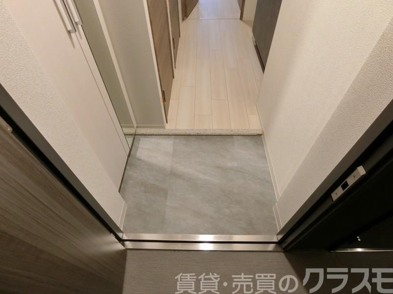 18/30 玄関