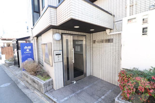 22/30 エントランス