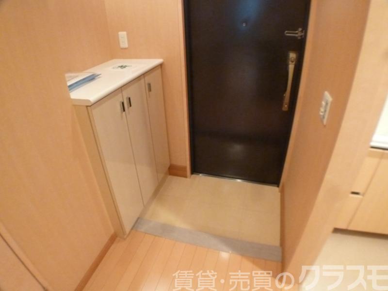 17/30 玄関