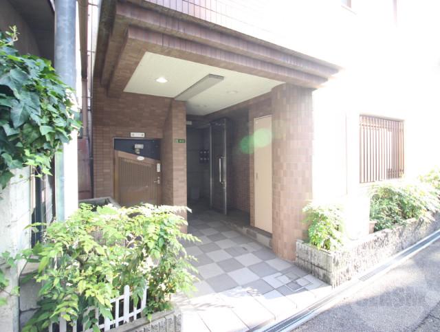 17/28 エントランス