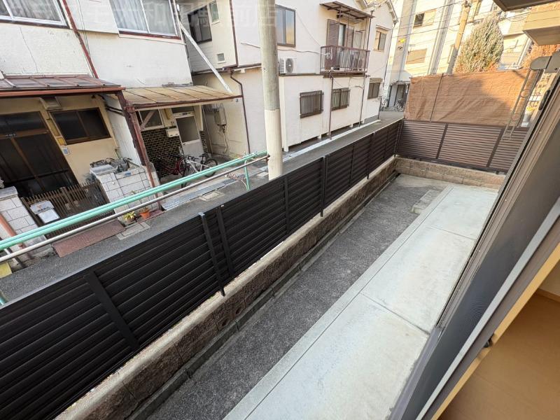 13/19 バルコニー