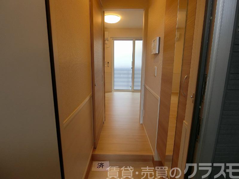 16/30 玄関