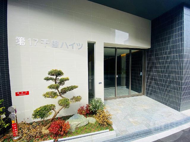 22/24 エントランス