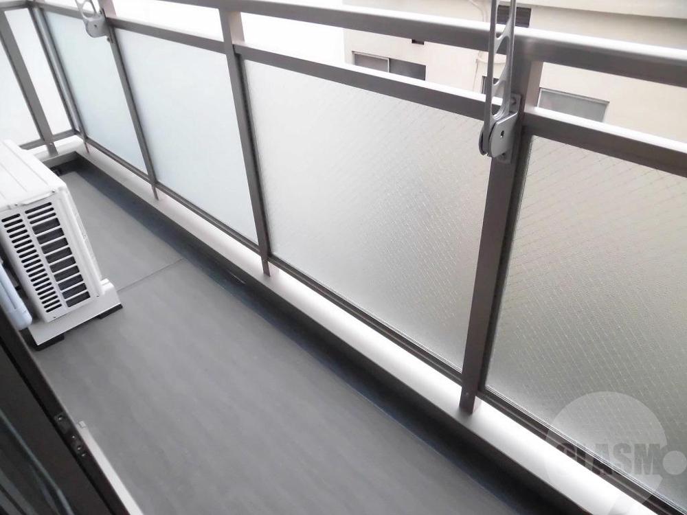 17/28 バルコニー