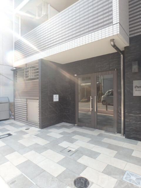 15/23 エントランス