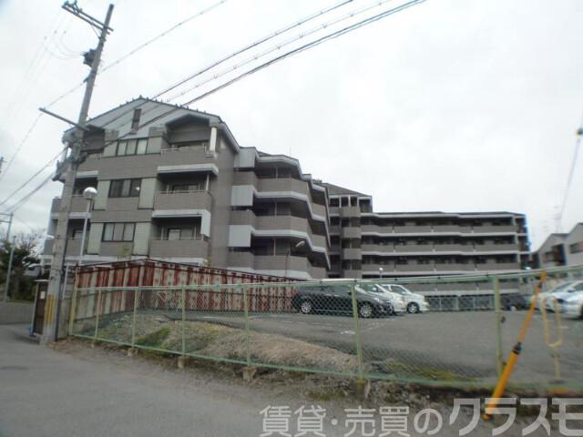 30/30 エントランス