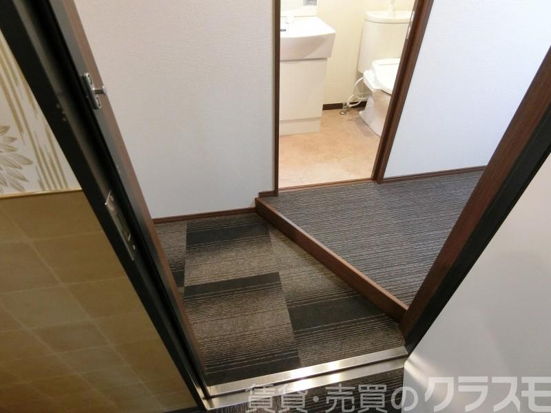 18/30 玄関