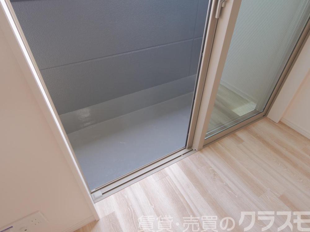 23/30 バルコニー