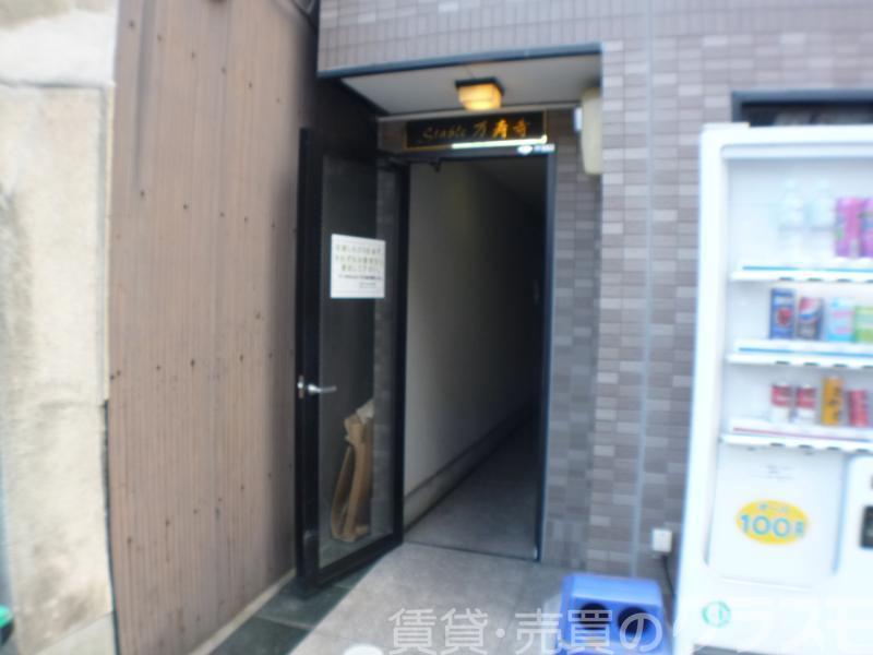 30/30 エントランス