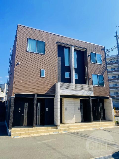 24/30 エントランス