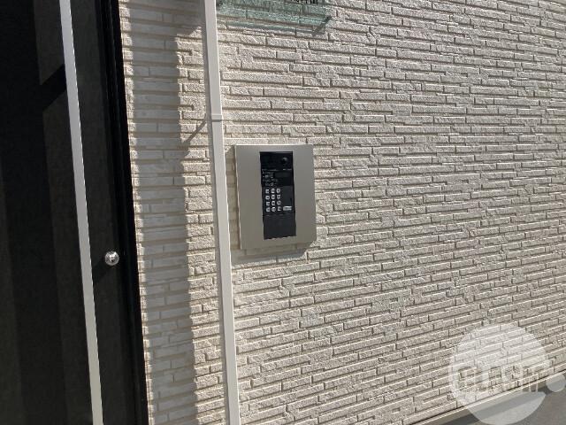 21/26 エントランス