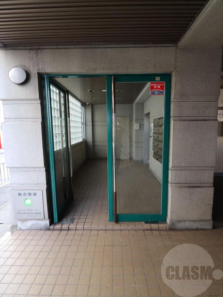 22/30 エントランス