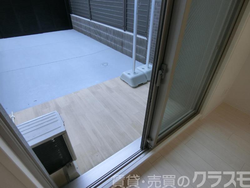23/30 バルコニー