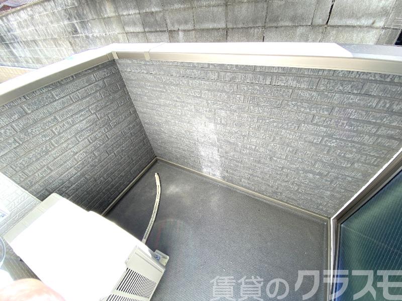 15/22 バルコニー