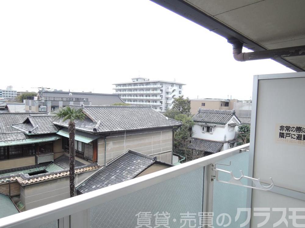 25/30 バルコニー