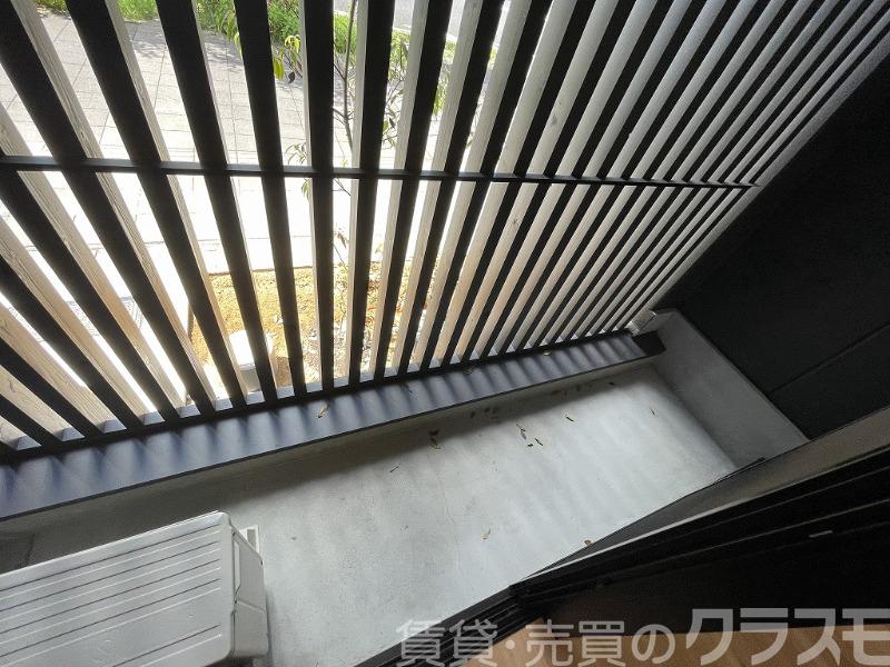 23/30 バルコニー