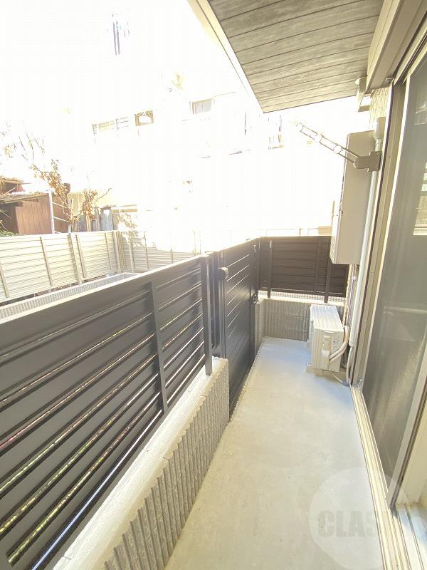 23/30 バルコニー